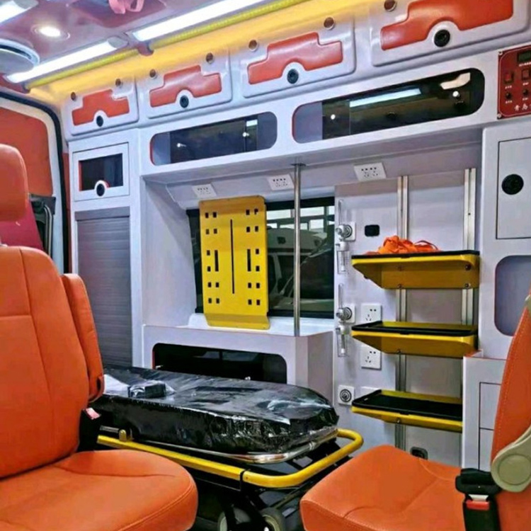 福田长途救护车护送病人租赁价格
